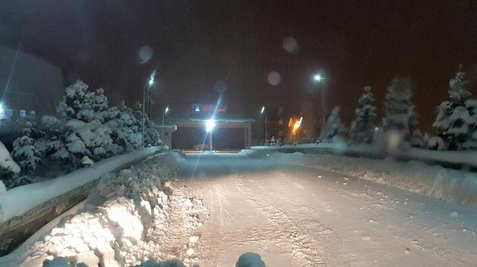 Güroymak’ta yol açma çalışması