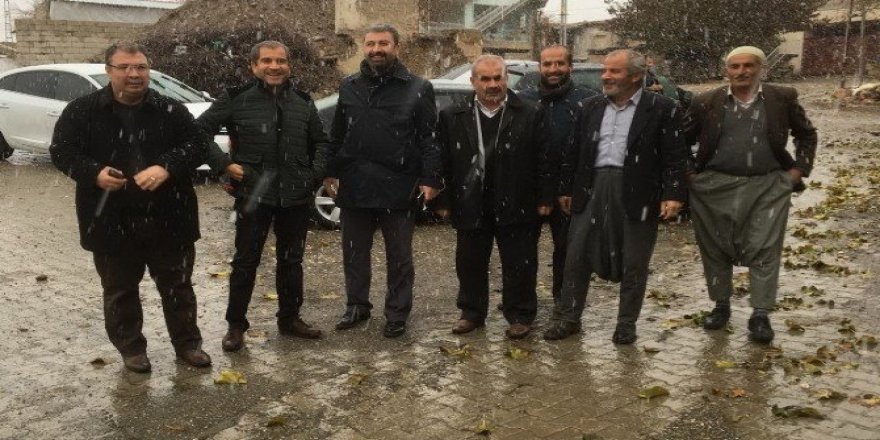AK Parti gitmedik köy bırakmayacak