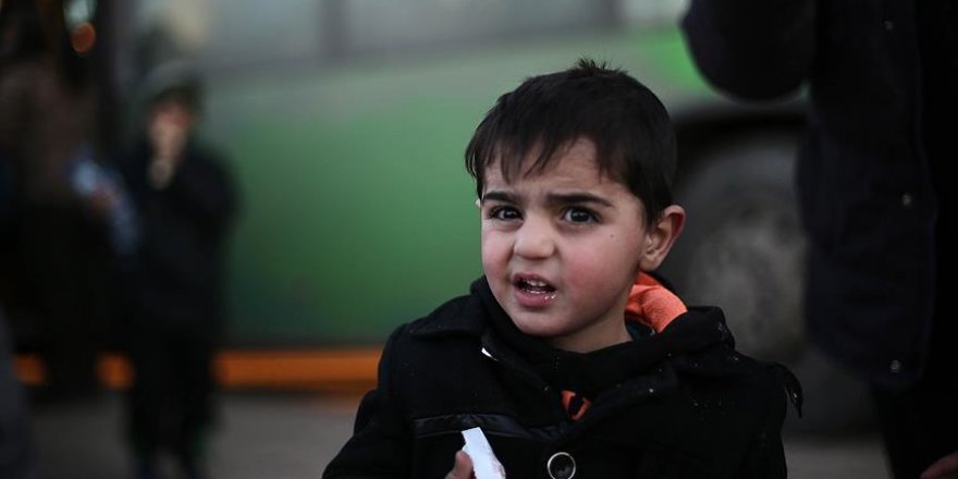 İkinci tahliye konvoyu batı Halep kırsalına ulaştı