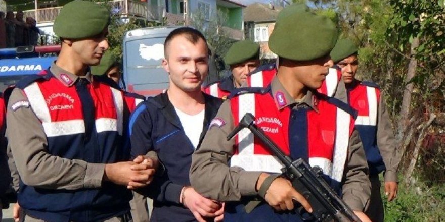 Bir oğlu mezarda diğer oğlu cezaevinde