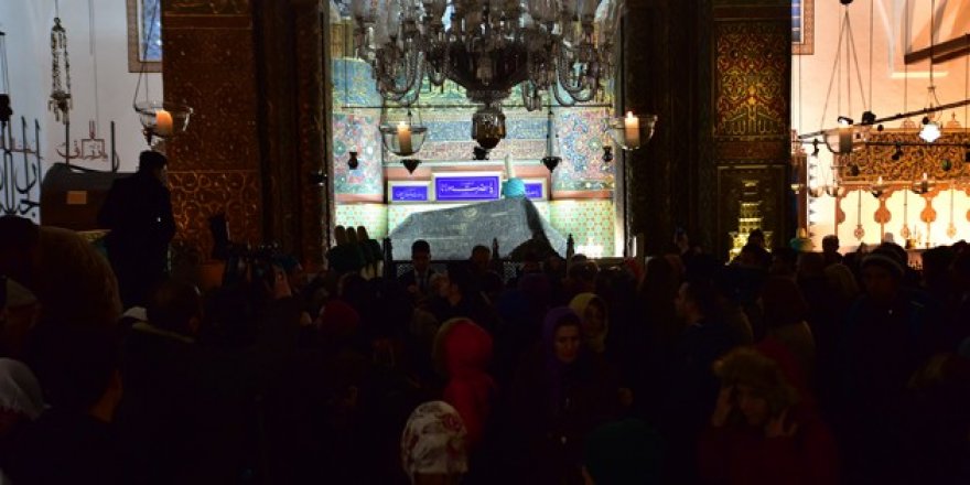Kültür Bakanı Avcı, Mevlana Türbesi'ndeki duaya katıldı