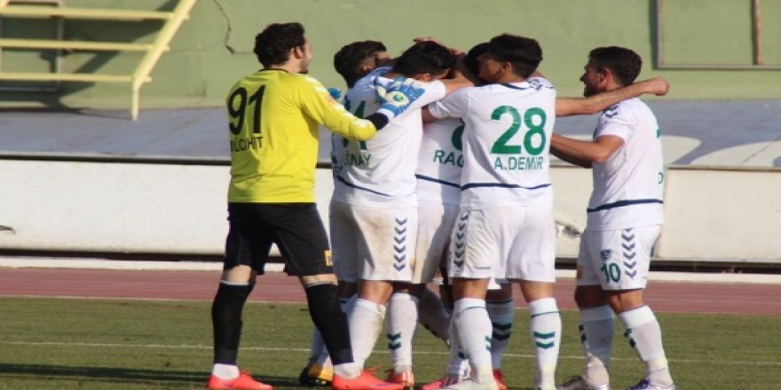 Anadolu Selçukspor ilk yarıyı 3 puanla kapattı