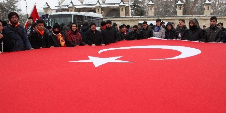 Karaman’da taraftar gruplarından "Teröre Lanet" yürüyüşü