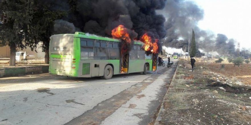 Tahliye otobüslerini ateşe verdiler