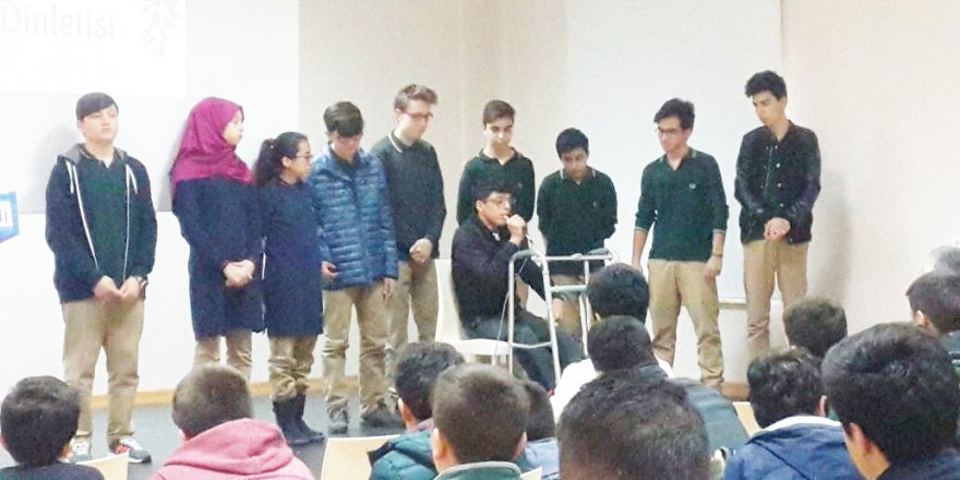 Lale Anadolu Lisesi’nde şiir dinletisi