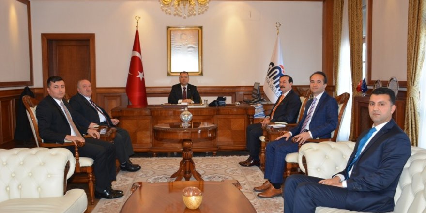 Vali yardımcıları Sürmen ve Özyiğit görevlerine başladı