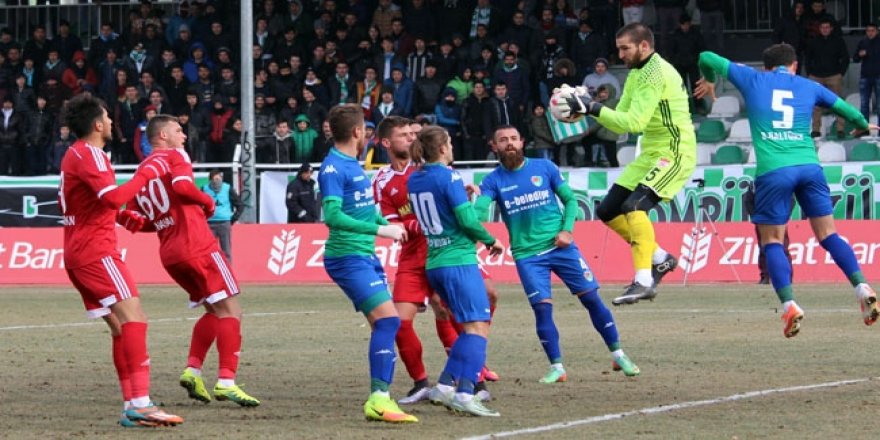 Gol düellosunu Sivasspor kazandı
