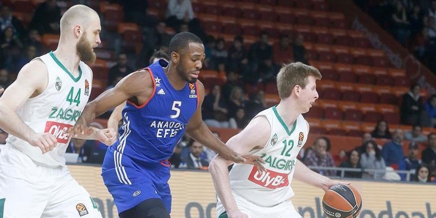 Anadolu Efes, Zalgiris'e teslim oldu