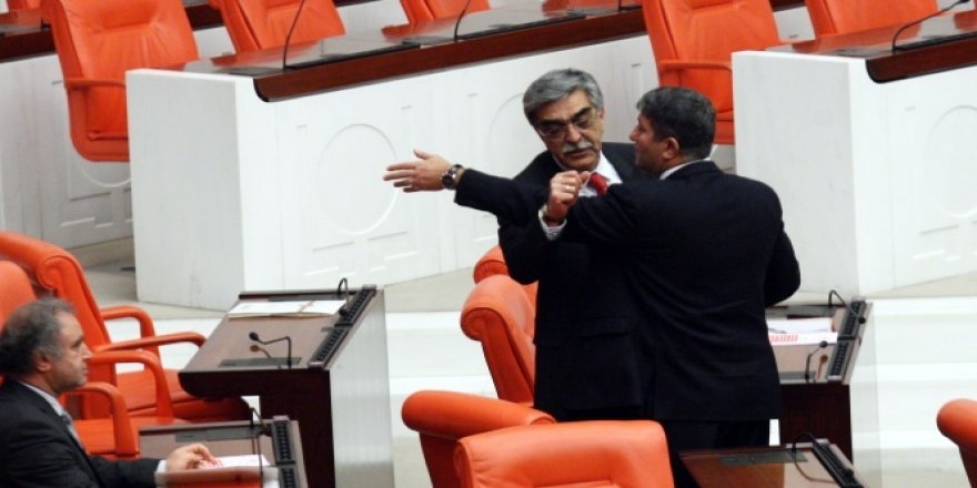 Meclis'te MHP-CHP gerginliği!