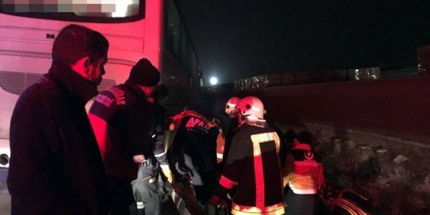 Afyonkarahisar’da trafik kazası: 1 ölü, 2 yaralı
