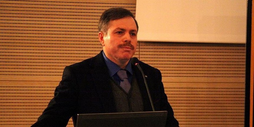 Uşak Üniversitesi Rektörü'ne FETÖ gözaltısı