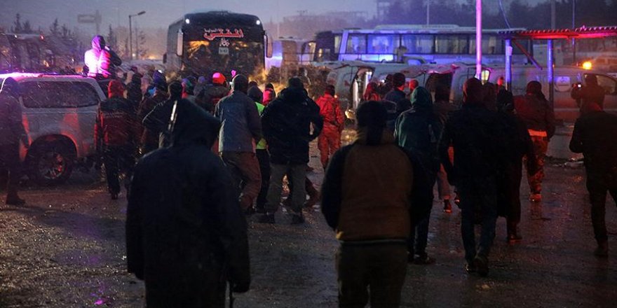 Halep'ten tahliyeler sürüyor