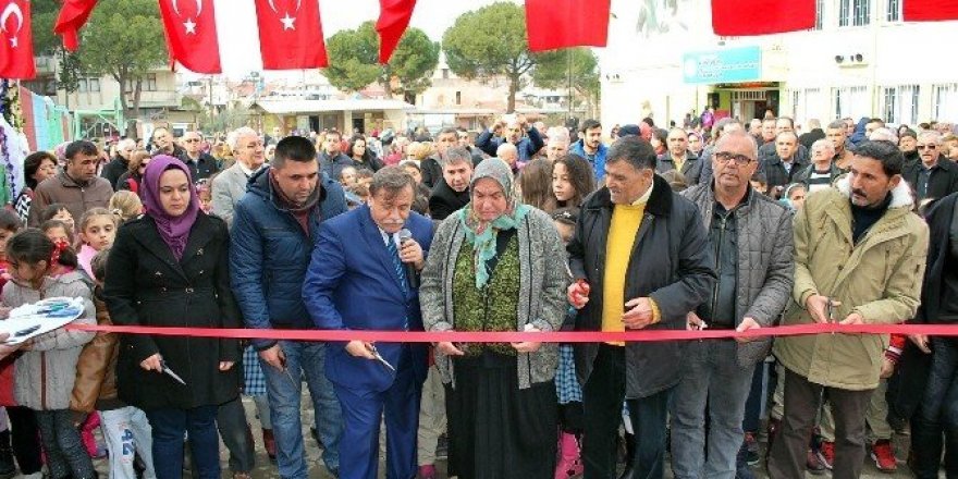 Şehit anasından hüzünlü dokunuş