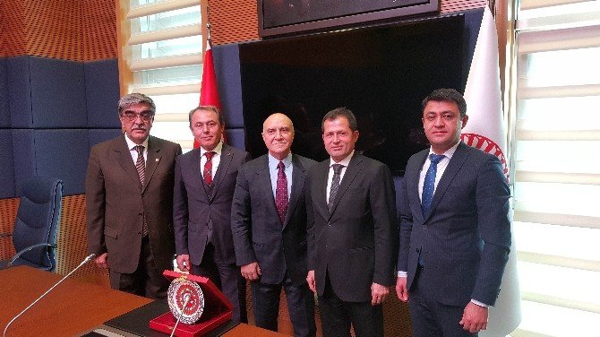 Altunyaldız, Aleskerov ile bir araya geldi