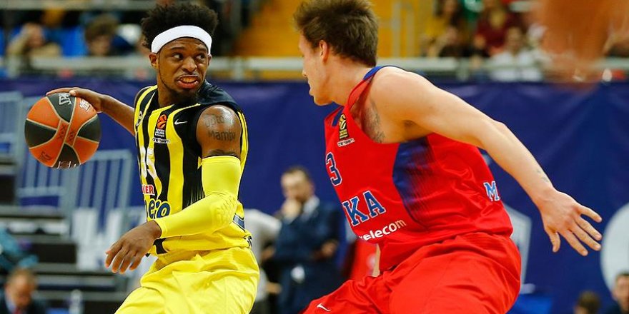 Fenerbahçe son şampiyonu devirdi