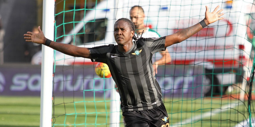 Rodallega Akhisar Belediyespor’u sırtladı