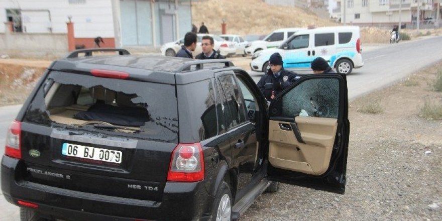 Silahlı saldırıya uğrayan sürücü yaralandı