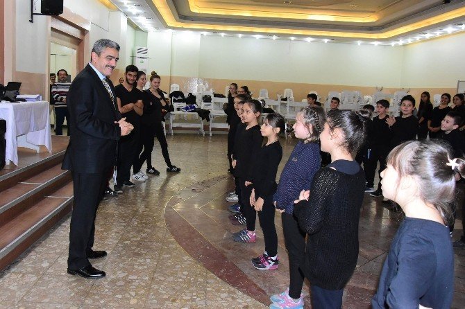 Halk Oyunları Topluluğu Nazilli’nin kültür elçisi oldu