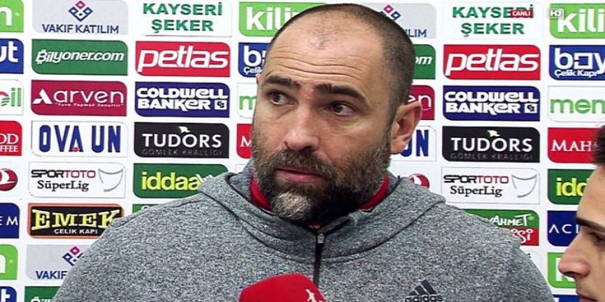 Maç sonunda çılgına dönüp yayını terk etti!