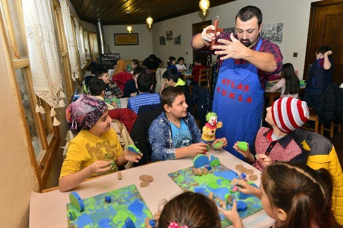 Minik kuklacılar