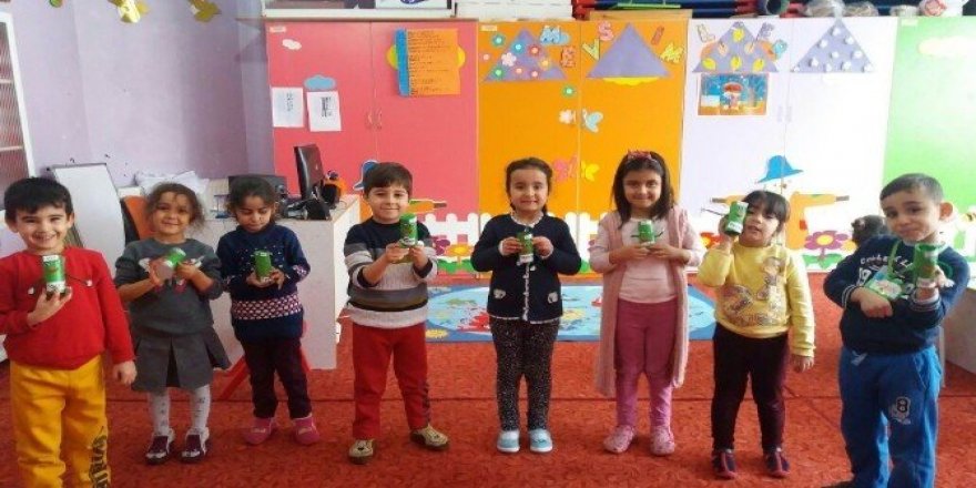 Konya'da minik öğrencilerden Halep’e yardım kampanyasına destek