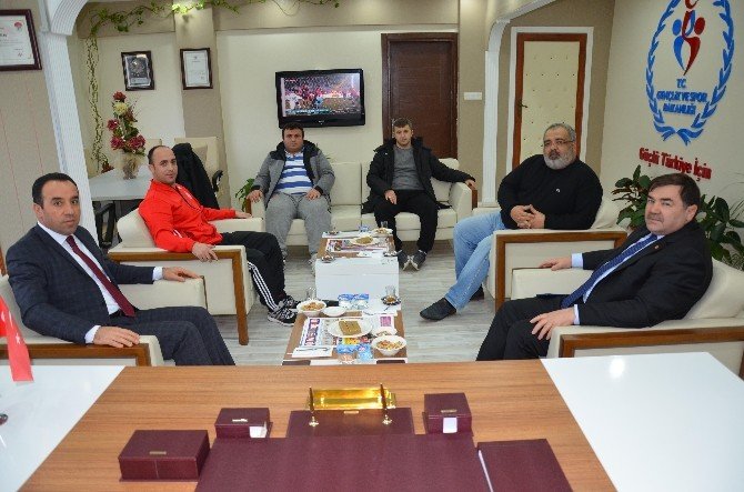 Türkiye Güreş Federasyonu Başkanı Aydın’dan İl Müdürü Yıldız’a ziyaret
