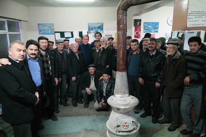 Karacan, ziyaretlerine hız kesmeden devam ediyor