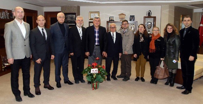 Başkan Karaosmanoğlu, Kafkas Derneğini ağırladı