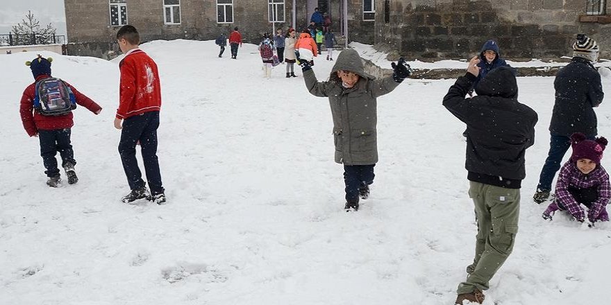 İstanbul ve 33 ilde eğitime kar tatili
