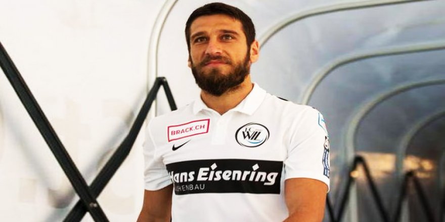 Egemen Korkmaz resmen Başakşehir'de