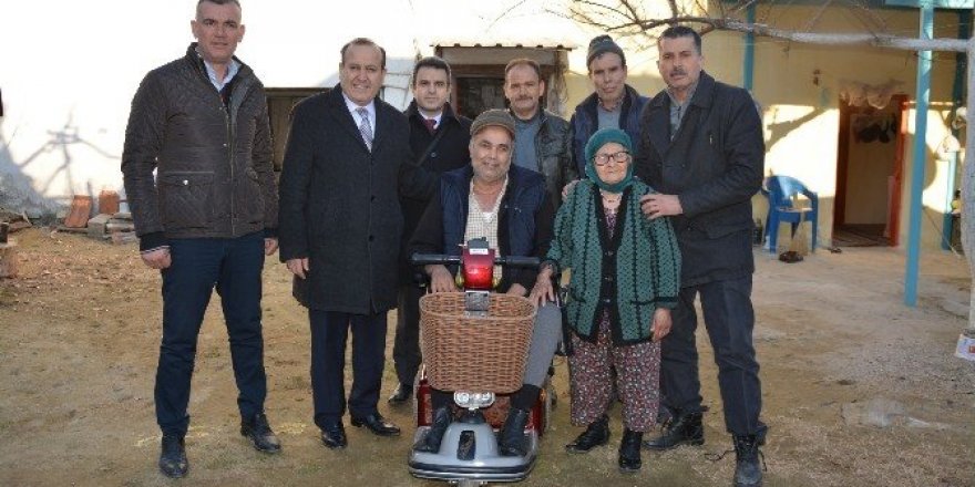 Söke Belediyesi 6 yıldır yatağa mahkum yaşayan adamı sevindirdi