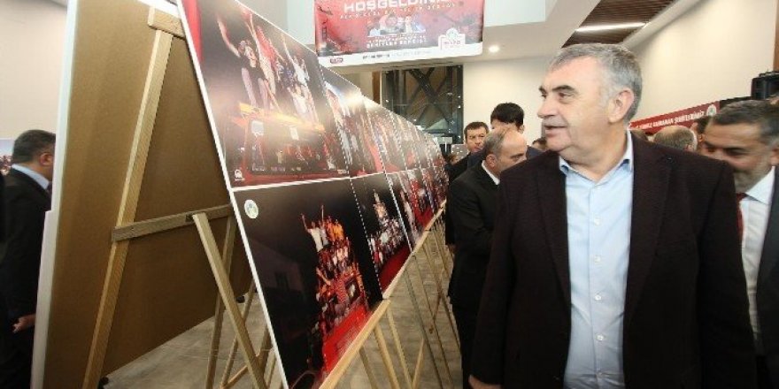 15 Temmuz şehit ve gazileri anısına fotoğraf sergisine büyük ilgi