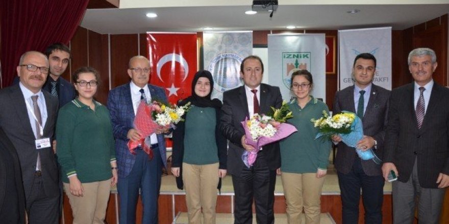 Şehri yönetenler gençler ile buluştu