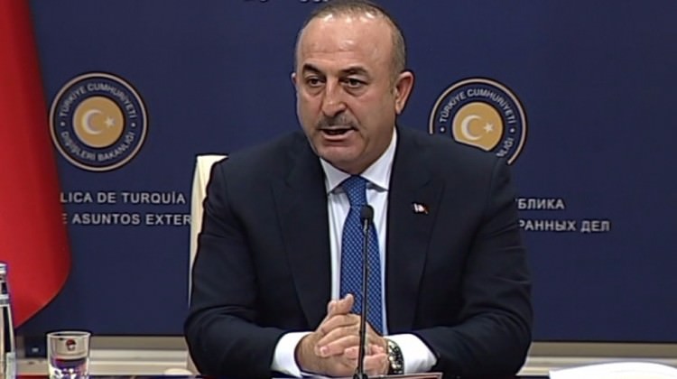 Bakan Çavuşoğlu, YPG için noktayı koydu!