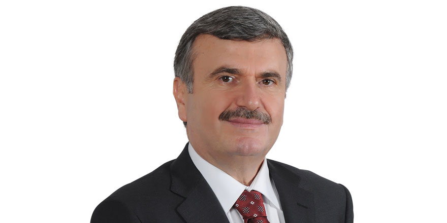 Tahir Akyürek: 2017 Huzura ve Sevgiye Vesile Olsun