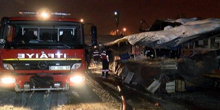 Konya’da spotçular çarşısında yangın
