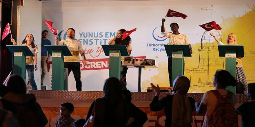 Yunus Emre Enstitüsü 2016'da 1 milyon kişiye ulaştı