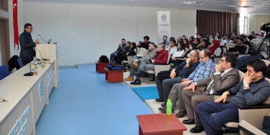 NEÜ’de ünlü şef Hüseyin Bölük “Yaşayan mutfak”ı anlattı
