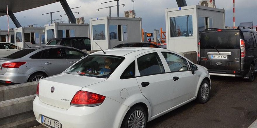 Osmangazi Köprüsü'nde 'indirim' yoğunluğu