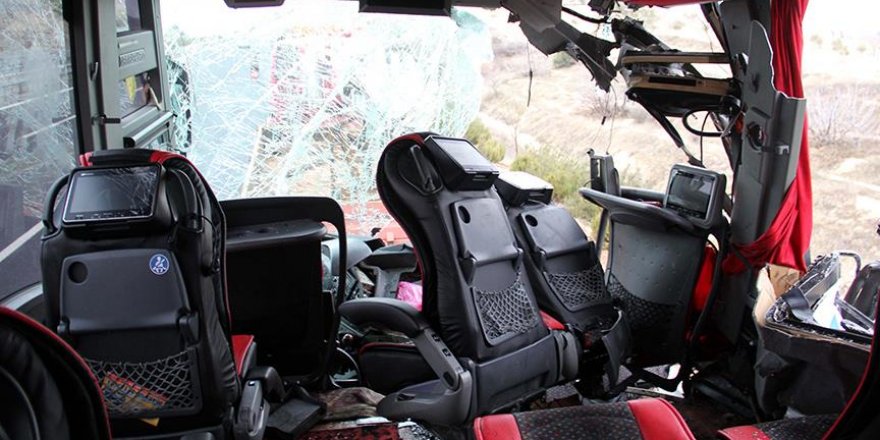Gaziantep'te yolcu otobüsü devrildi