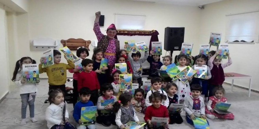 ‘İbiş Kumpanya’ adlı çocuk kabaresi yeniden okullarda