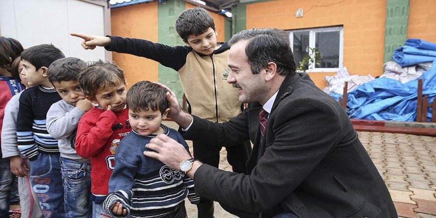 'Reis' ekibinden Suriyelilere insani yardım