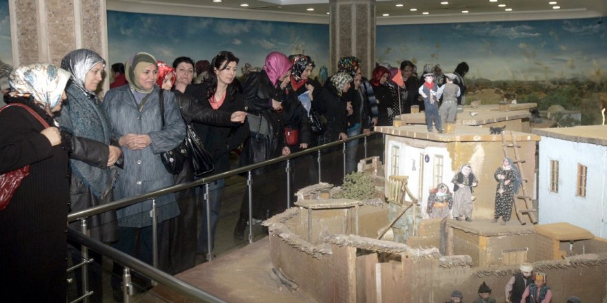 Şehitler Abidesi’ni 2016 yılında 565 bin kişi ziyaret etti