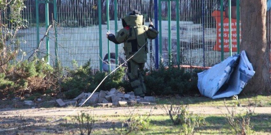 Şüpheli çantadan okul malzemesi çıktı