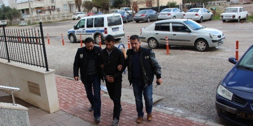 Antalya’da PKK propagandası yapan 2 şüpheli adliyeye sevk edildi