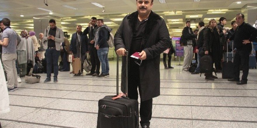Atatürk Havalimanı’nda çok sayıda vatandaş mahsur kaldı