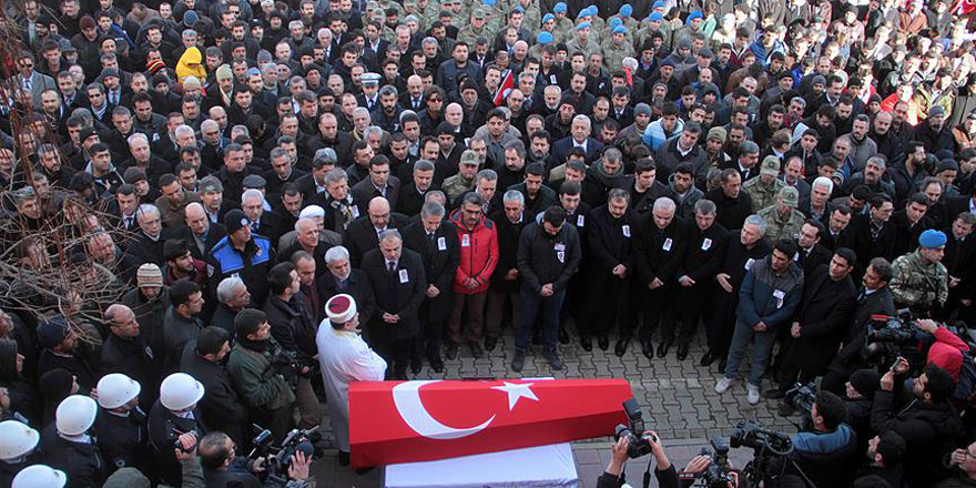 Kahraman polis Fethi Sekin gözyaşlarıyla uğurlandı