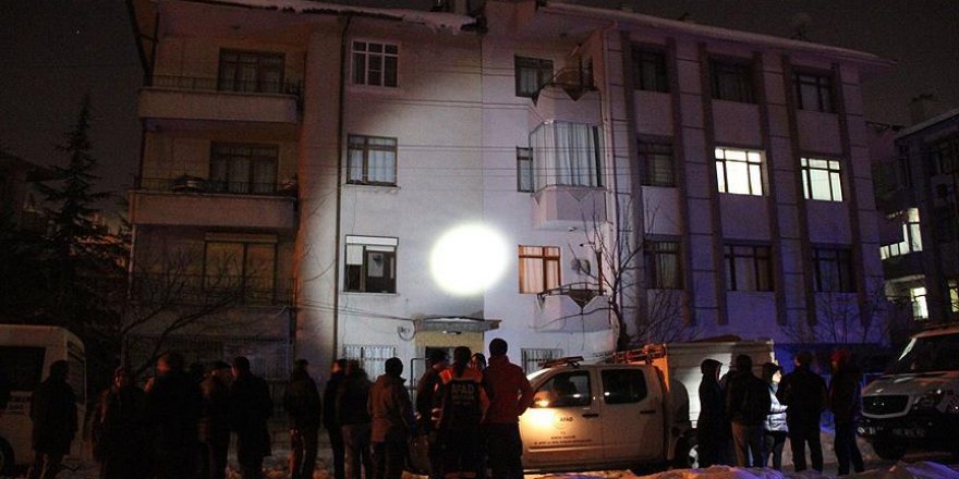 Konya'da sarsıntı oluşan apartman boşaltıldı