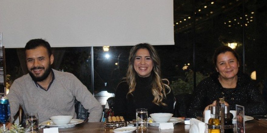 Denizlili firmalardan down sendromlu kızların gelinlik hayaline destek