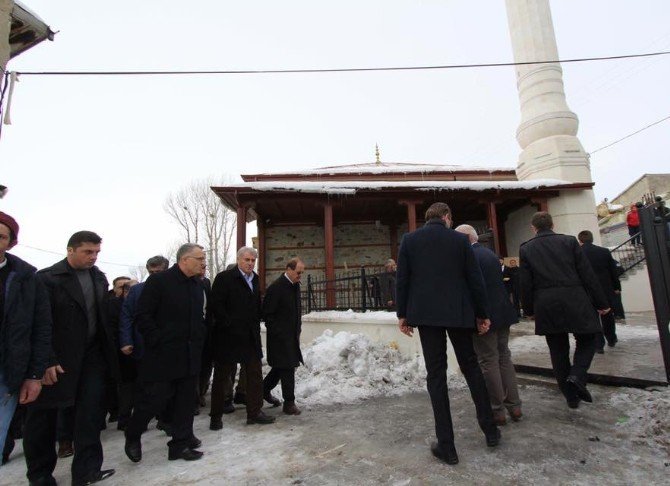 Ağbal, restorasyonu tamamlanan Konursu Ulu Camii’ni inceledi